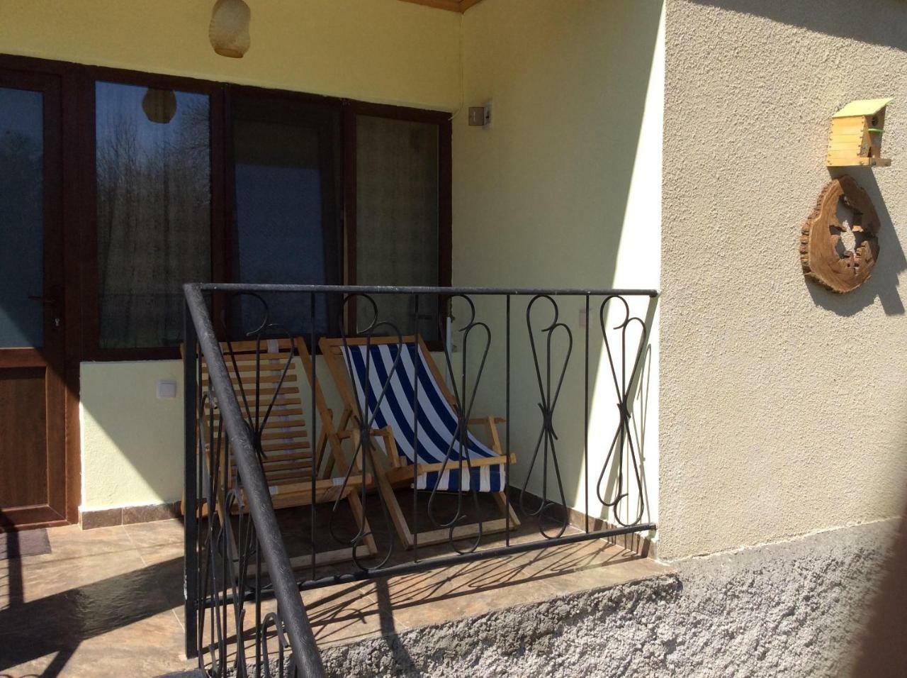 Villa Taripiri Ambrolauri Esterno foto
