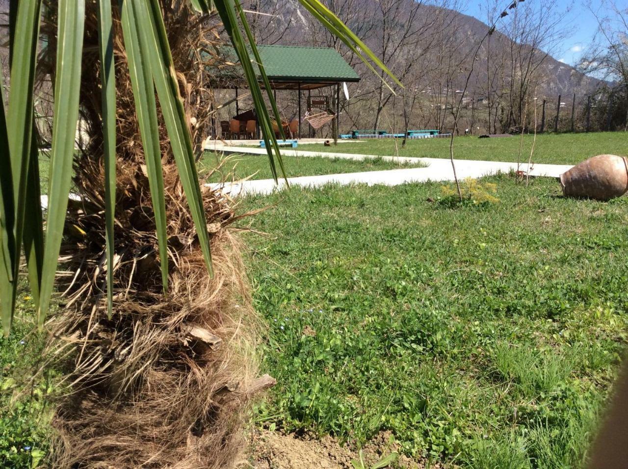 Villa Taripiri Ambrolauri Esterno foto